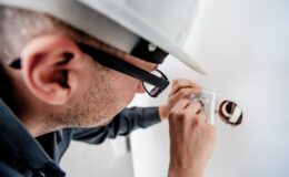 Técnicas para el trabajo de electricidad domiciliaria