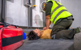 Técnicas de rescate en trabajos de líneas eléctricas de baja y media tensión